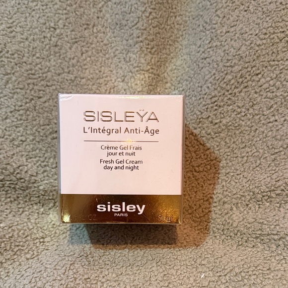 Sisley-Paris Other - Sisley-Paris L'Intégral Anti-Âge Fresh Gel Cream - 50ml - new!